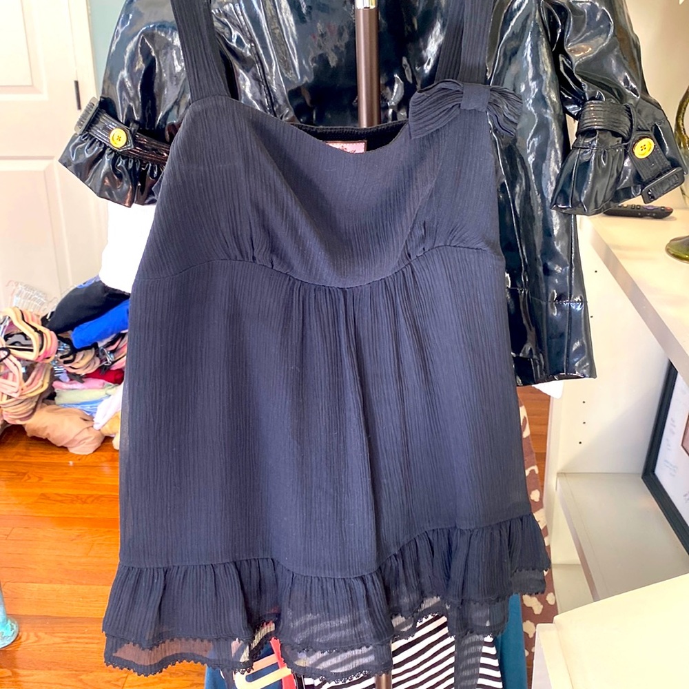 Black Juicy Couture shirt